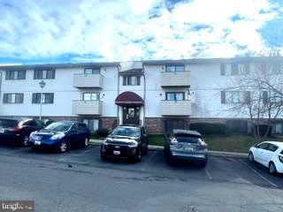 19509 Gunners Branch Rd in Germantown, MD - Building Photo