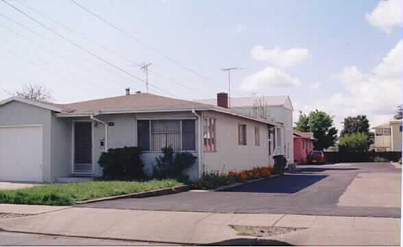 1535 166th Ave in San Leandro, CA - Building Photo