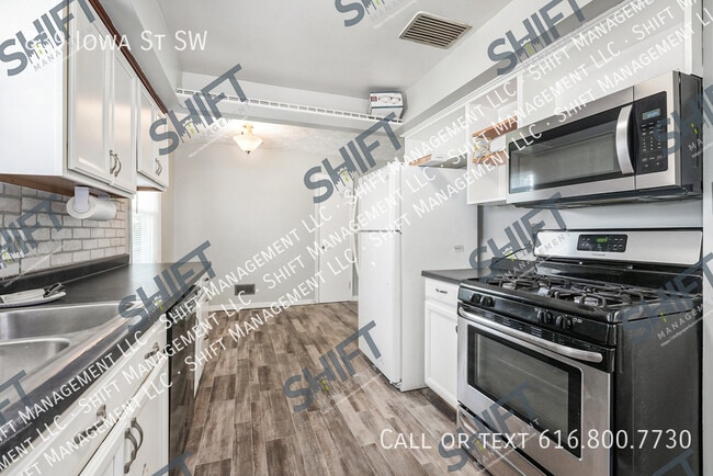 property at 839 Iowa St SW