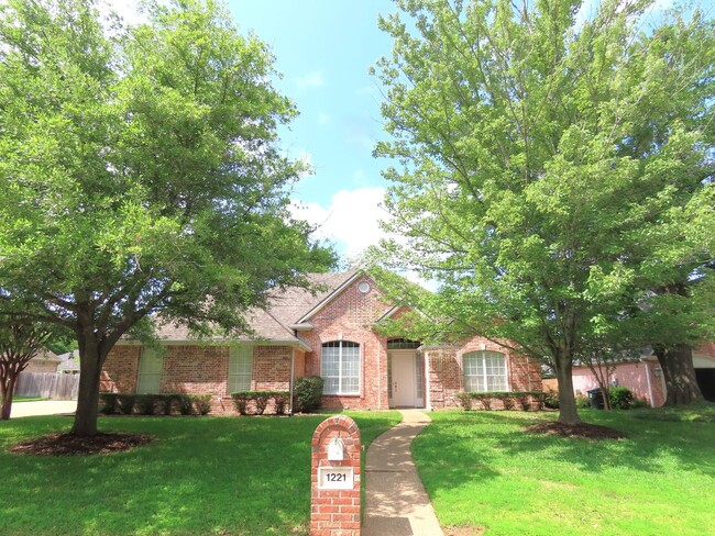 1221 River Bend Dr in Tyler, TX - Building Photo - Building Photo