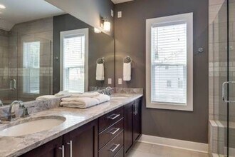 1212 Ashwood Ave in Nashville, TN - Building Photo - Building Photo