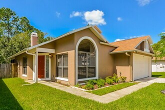 1022 Henson Ct in Oviedo, FL - Building Photo - Building Photo