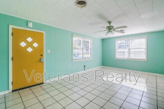 1515 Westward Dr in Gulfport, MS - Building Photo - Building Photo