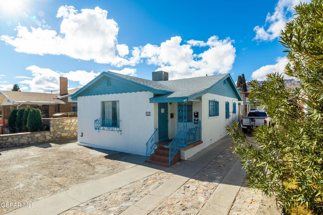property at 4505 Pershing Dr