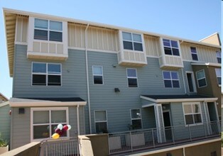 Via Del Mar in Watsonville, CA - Foto de edificio - Building Photo