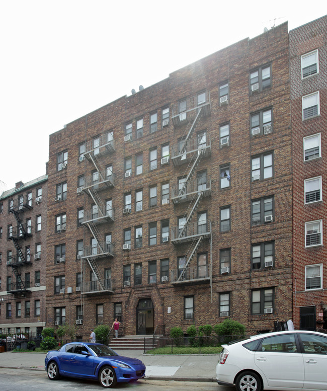 410 E 17th St in Brooklyn, NY - Building Photo - Building Photo