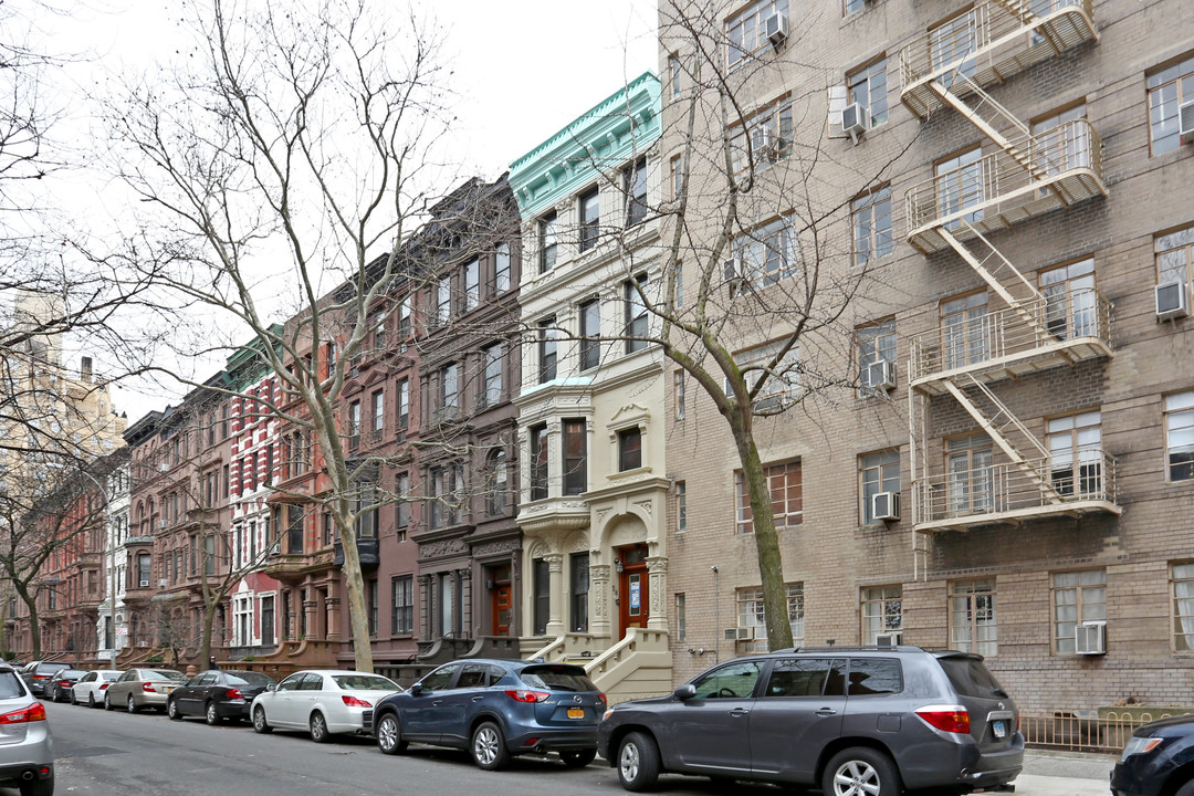 58 W 88th St in New York, NY - Foto de edificio