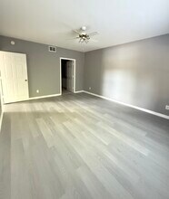 12361 Notting Hill Ln in Bonita Springs, FL - Building Photo - Building Photo
