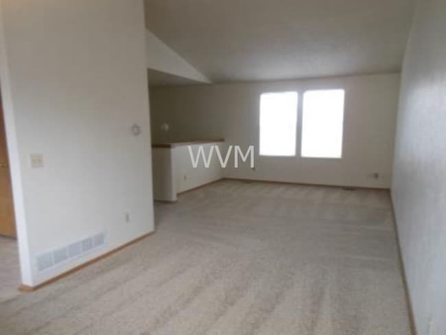 19013 E 16th Ave in Aurora, CO - Building Photo - Building Photo