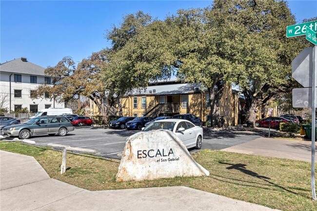 property at 1000 W 26th St