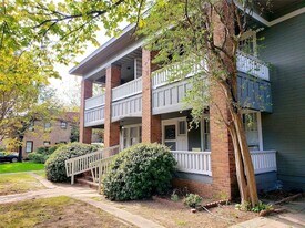 4909 Worth St, Unit 3 in Dallas, TX - Building Photo