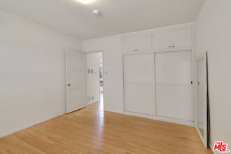 11165 Sunshine Terrace in Los Angeles, CA - Building Photo - Building Photo
