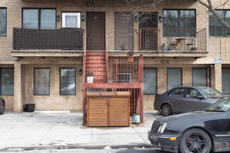 2541 W 15th St in Brooklyn, NY - Building Photo - Building Photo