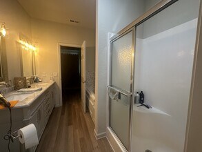 5113 Veronica Dr in Lawrence, KS - Building Photo - Building Photo