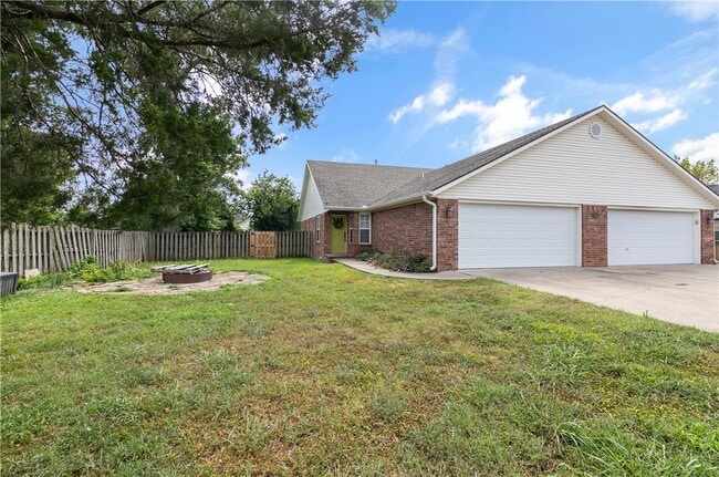 property at 910 NW A St