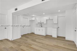 2443 NW 55th St in Miami, FL - Building Photo - Building Photo
