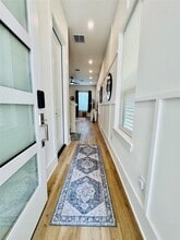 225 Noras Ln in Houston, TX - Building Photo - Building Photo