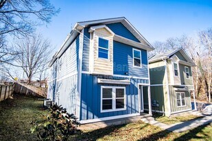 4115 Mountain Trek Wy in Knoxville, TN - Building Photo