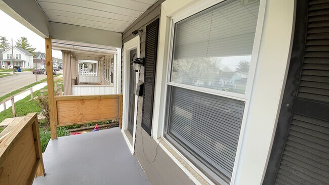 204-206 E Woodrow Ave-Unit -204 E Woodrow Ave in Columbus, OH - Building Photo - Building Photo