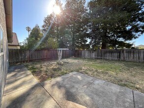 304 Kingsly Ln in American Canyon, CA - Building Photo - Building Photo