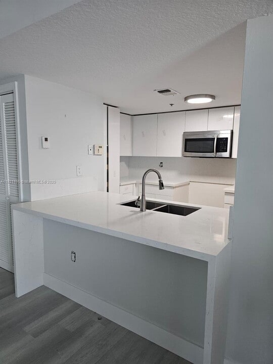 1650 Coral Wy in Coral Gables, FL - Building Photo