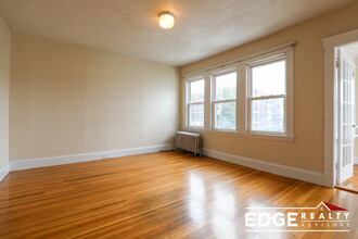 288 Foster St, Unit 2 in Boston, MA - Building Photo - Building Photo