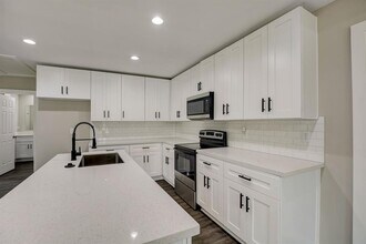 4513 Cavalcade St in Houston, TX - Building Photo - Building Photo