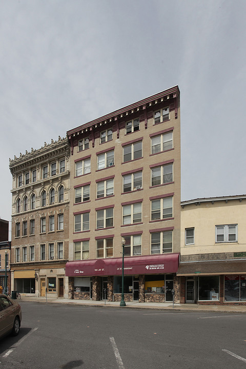 100 Jay St in Schenectady, NY - Building Photo