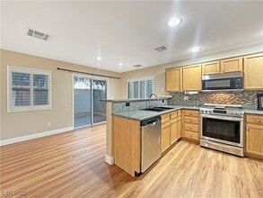 1010 Grand Cerritos Ave in Las Vegas, NV - Building Photo - Building Photo