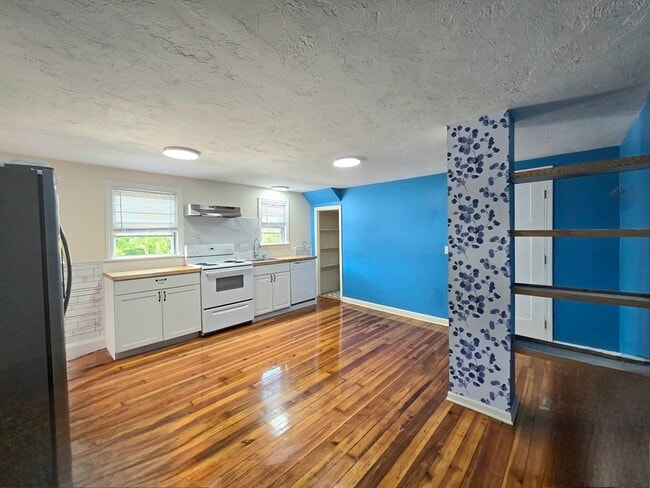 property at 717 Main St