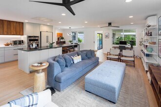 1120 Makaiwa St in Honolulu, HI - Building Photo - Building Photo