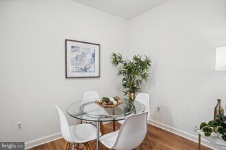 2138 California St NW in Washington, DC - Building Photo - Building Photo