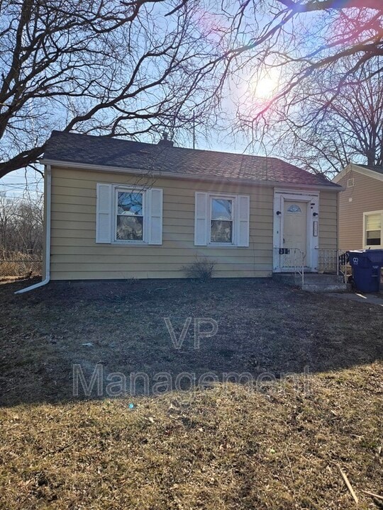 2707 Esplanade Ave in Davenport, IA - Building Photo