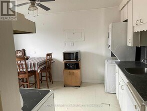 482 Vernon Ave in Ottawa, ON - Building Photo - Building Photo