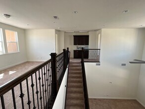 499 Russell Way in Marina, CA - Building Photo - Building Photo