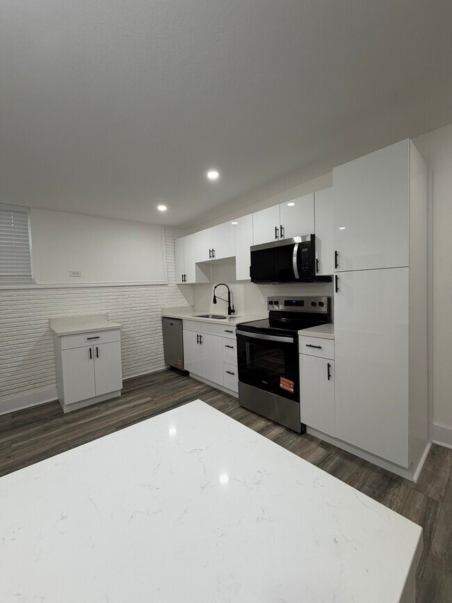 705 Stanford St in Houston, TX - Building Photo - Building Photo