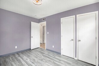 18738 E Blackhawk Trail in Independence, MO - Building Photo - Building Photo