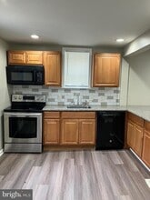 2111 E Elkhart St in Philadelphia, PA - Building Photo - Building Photo