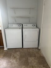 407 S Merritt Mill Rd in Chapel Hill, NC - Building Photo - Building Photo