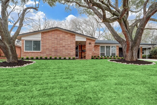 property at 8610 Bevlyn Dr