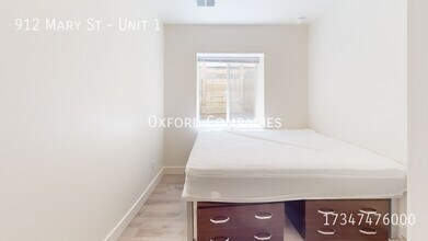 912 Mary St, Unit Unit 1 in Ann Arbor, MI - Building Photo - Building Photo