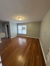 102 W Victoria Ct in Greenville, NC - Building Photo - Building Photo