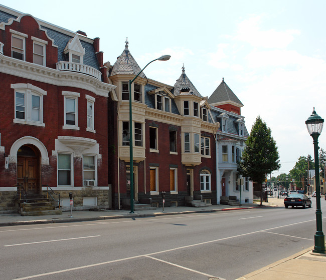 136 S Potomac St in Hagerstown, MD - Building Photo - Building Photo