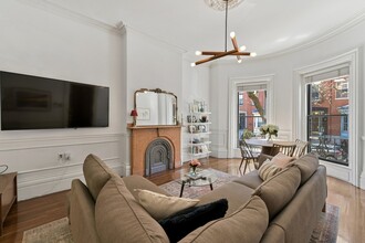 79 Waltham St, Unit 2 in Boston, MA - Building Photo - Building Photo