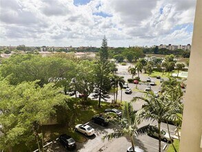 3940 Inverrary Blvd in Lauderhill, FL - Building Photo - Building Photo