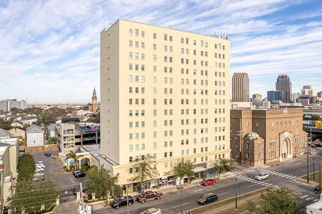 1205 St. Charles Condominiums in New Orleans, LA - Foto de edificio