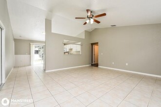 2630 Canoe Ln-Unit -2406.527250 in North Port, FL - Building Photo - Building Photo