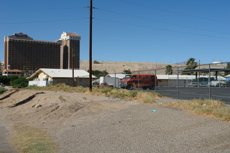 Riverside Resort in Bullhead City, AZ - Building Photo - Building Photo