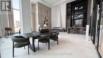 10 Flavelle Trl in Vaughan, ON - Building Photo