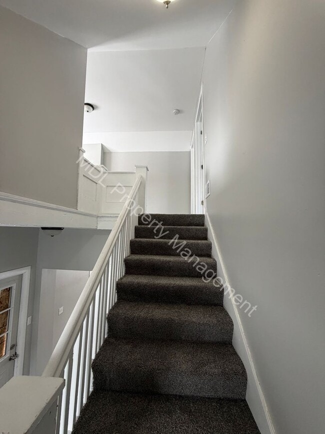 property at 603 N Webster St